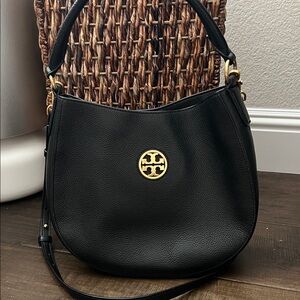 Tory Burch Carson small hobo handbag pebbled black leather EUC